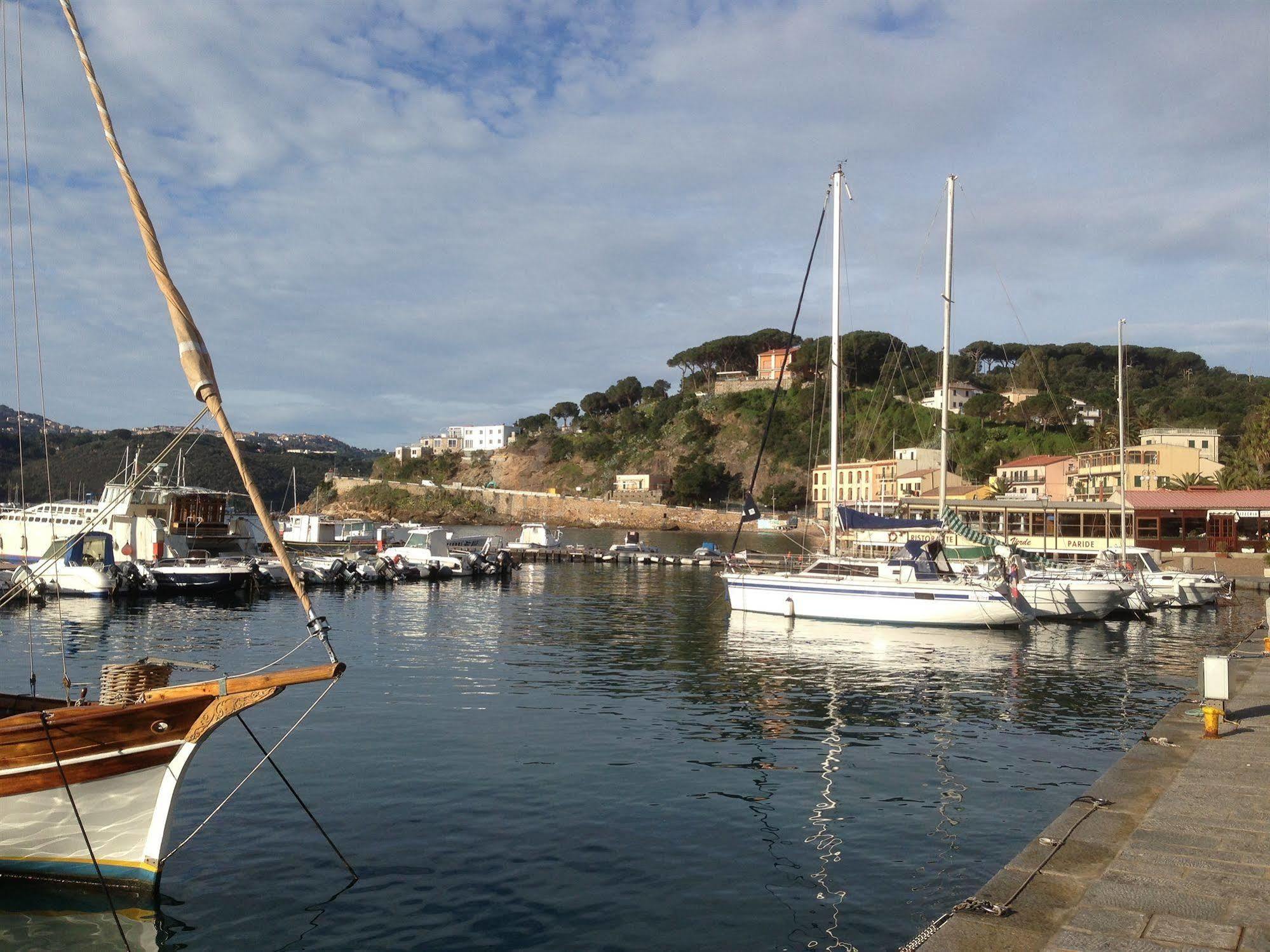 Affittacamere Vista Mare Porto Azzurro Εξωτερικό φωτογραφία