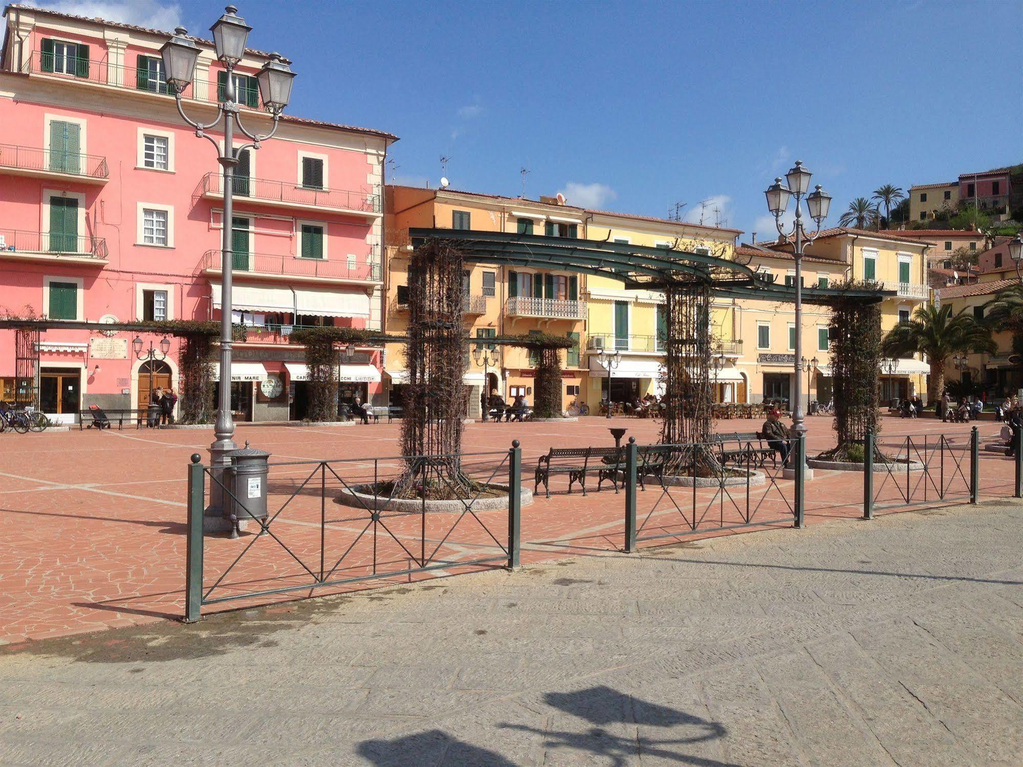 Affittacamere Vista Mare Porto Azzurro Εξωτερικό φωτογραφία